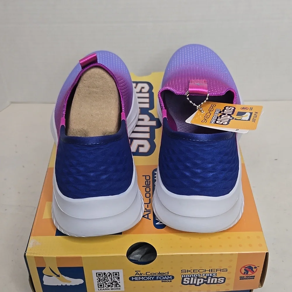 Skechers Girls Slip-Ins Sneakers, Size 3, NWT